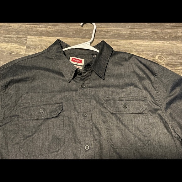 Wrangler Button Down - Picture 2 of 3